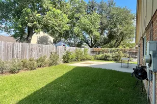 3023 Sam Houston Dr, Sugar Land, TX 77479 - Photo 32