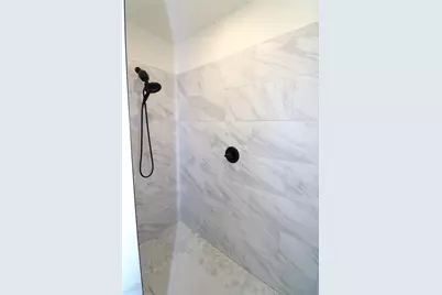 5506 Avenue Q 1/2, Galveston, TX 77551 - Photo 14