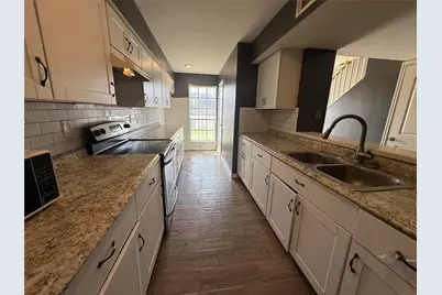 11869 Algonquin Drive, Houston, TX 77089 - Photo 6