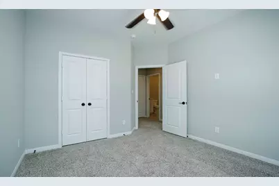 14010 Longstreet Building 19, Willis, TX 77318 - Photo 24