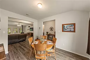 9813 Cold Creek Dr, Conroe, TX 77306 - Photo 6
