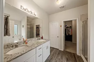 9813 Cold Creek Dr, Conroe, TX 77306 - Photo 16