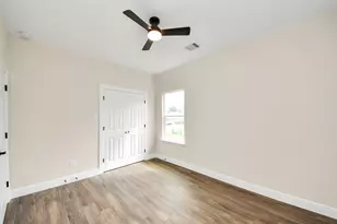 3810 Hiford Dr, Houston, TX 77047 - Photo 30