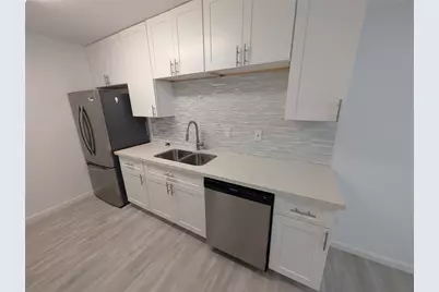 5550 N Braeswood Boulevard #84, Houston, TX 77096 - Photo 4