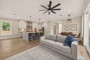 301 Vincent St, Houston, TX 77009 - Photo 18