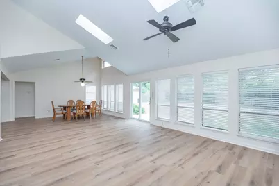 921 Victoria Drive, Richmond, TX 77469 - Photo 12
