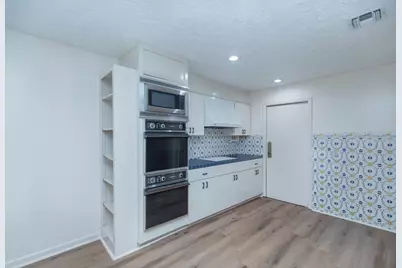921 Victoria Drive, Richmond, TX 77469 - Photo 18
