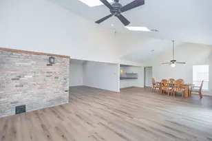 921 Victoria Dr, Richmond, TX 77469 - Photo 14
