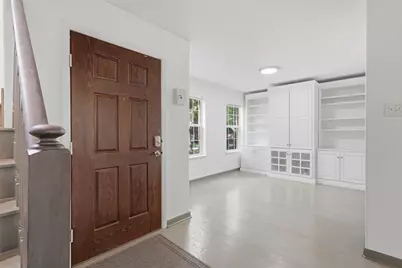 97 N Hollylaurel Circle, The Woodlands, TX 77382 - Photo 16