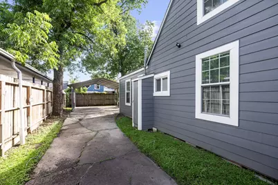 5737 Dorbrandt Street, Houston, TX 77023 - Photo 30