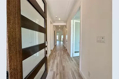 918 Groundwater Way, League City, TX 77546 - Photo 2