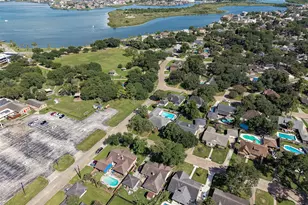 1814 Antigua Ln, Houston, TX 77058 - Photo 44