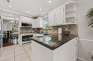 1814 Antigua Ln, Houston, TX 77058 - Photo 12
