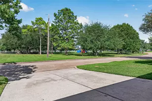 1814 Antigua Ln, Houston, TX 77058 - Photo 34