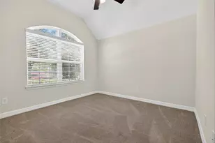 10623 Paula Bluff Ln, Cypress, TX 77433 - Photo 6