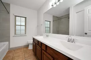 3226 Granite Lake Dr, Missouri City, TX 77459 - Photo 2
