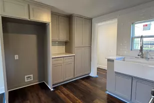 7356 Cayton St, Houston, TX 77061 - Photo 2