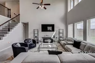 3022 Vales Point Dr, Fresno, TX 77545 - Photo 2