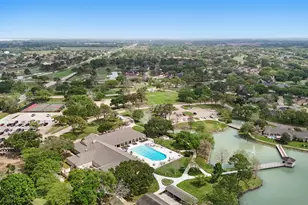 3327 S Country Meadows Ln, Pearland, TX 77584 - Photo 24