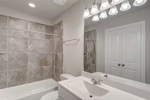 11014 Cres Light Way, Houston, TX 77043 - Photo 10