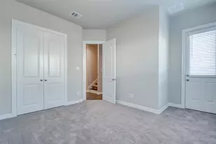 11014 Cres Light Way, Houston, TX 77043 - Photo 4