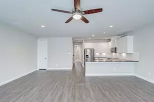 11014 Cres Light Way, Houston, TX 77043 - Photo 2