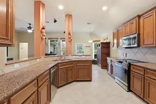 21906 Canyonwood Park Ln, Richmond, TX 77469 - Photo 12