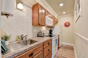 1820 Ave O 1/2, Galveston, TX 77550 - Photo 8