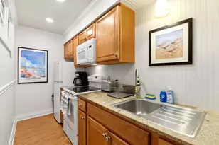 1820 Ave O 1/2, Galveston, TX 77550 - Photo 30
