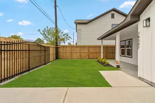 14307 Laredo St, Houston, TX 77015 - Photo 16