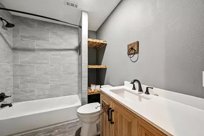 9739 Cherokee Street, Baytown, TX 77521 - Photo 16