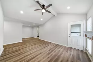 10211 Sugar Branch Dr, Houston, TX 77036 - Photo 2