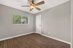 10814 Parkland Woods Dr, Sugar Land, TX 77498 - Photo 32