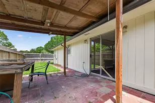 10814 Parkland Woods Dr, Sugar Land, TX 77498 - Photo 38