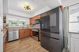 1 Still Glen Ct, The Woodlands, TX 77381 - Photo 20