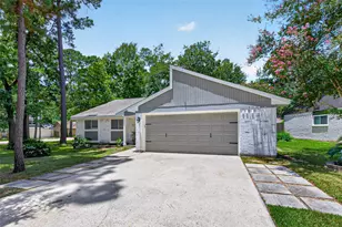 1 Still Glen Ct, The Woodlands, TX 77381 - Photo 4