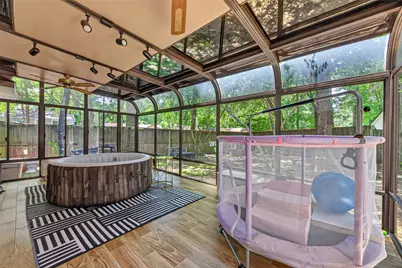 1 Still Glen Court, The Woodlands, TX 77381 - Photo 34