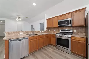 7042 Durango Creek Ln, Katy, TX 77449 - Photo 14