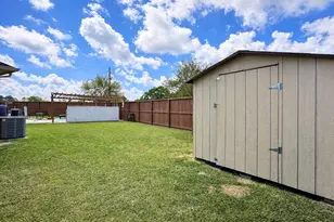 418 Sun River Ln, Dickinson, TX 77539 - Photo 24