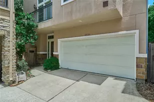 2526 Bevis St, Houston, TX 77008 - Photo 2