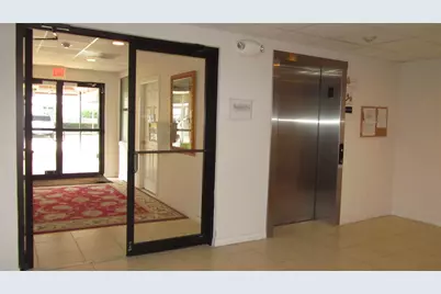 6611 W Sam Houston Parkway S #1E, Houston, TX 77072 - Photo 2