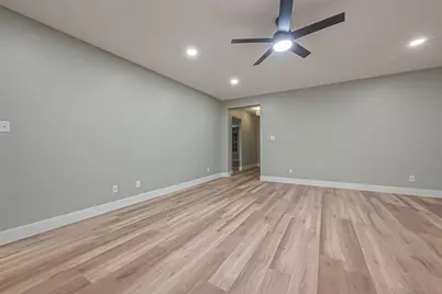 2 Garden Lodge Place, The Woodlands, TX 77382 - Photo 12