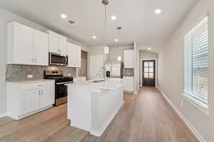 19226 Newman Gdns Rd, Crosby, TX 77532 - Photo 2