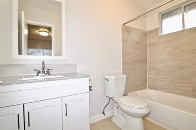 16803 Ribbonridge Drive, Sugar Land, TX 77498 - Photo 10