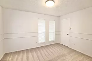 16803 Ribbonridge Dr, Sugar Land, TX 77498 - Photo 10