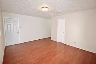 16803 Ribbonridge Dr, Sugar Land, TX 77498 - Photo 8