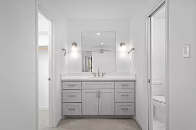 5834 Braesheather Drive, Houston, TX 77096 - Photo 22