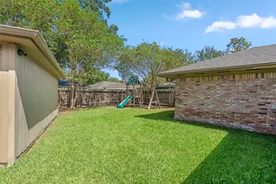 5834 Braesheather Drive, Houston, TX 77096 - Photo 32