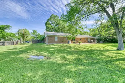 309 Heath Avenue, Madisonville, TX 77864 - Photo 26