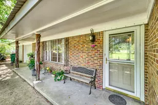 309 Heath Ave, Madisonville, TX 77864 - Photo 6